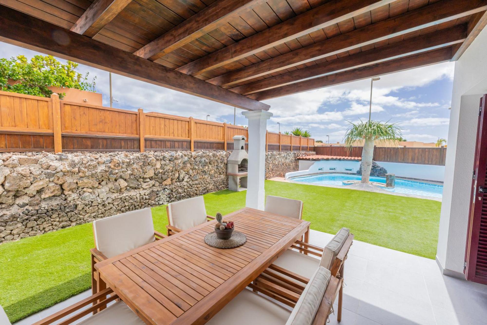 Villa Mahor ลาโอลีวา ภายนอก รูปภาพ